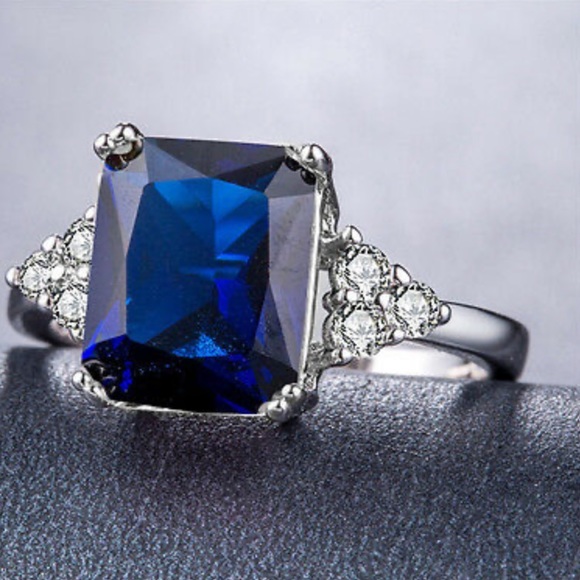 New Gorgeous 925 Silver Princess Cut Ring - Picture 5 of 5